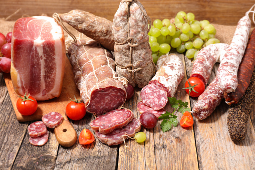 Charcuterie "USAGES"